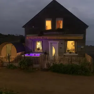 https://gite-les-chardons-bleus-les-pieds-dans-leau.inbrittany.com